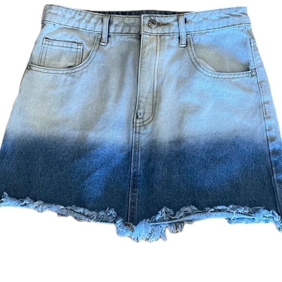 Forever 21  ombré denim jean skirt, Size 26 - Picture 1 of 3